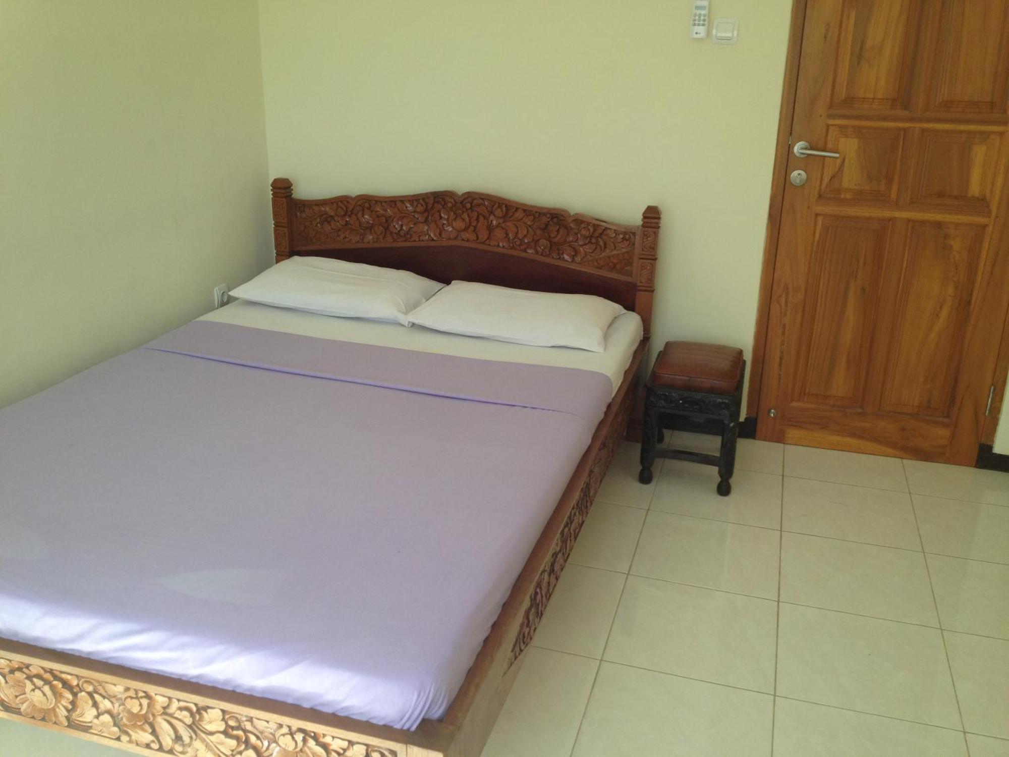 Astina Hotel Lovina Quarto foto